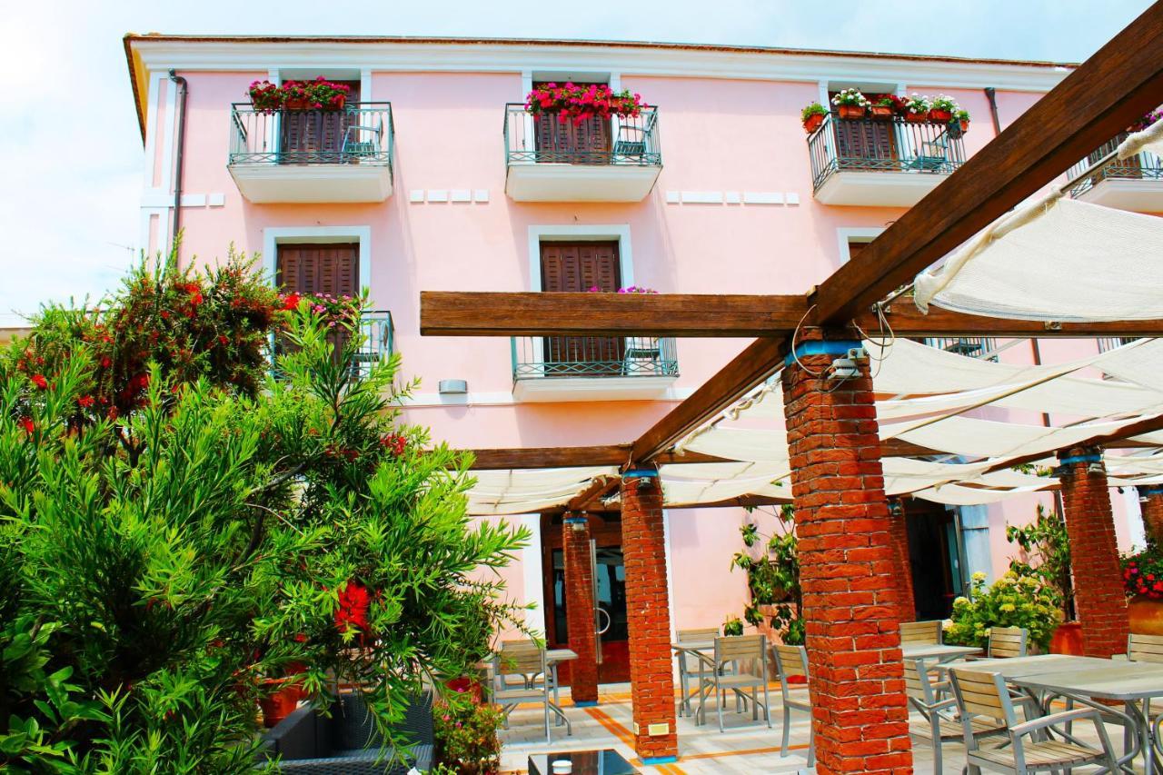 Hotel Pisacane Sapri Exterior photo